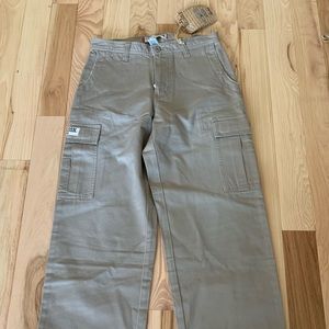 U.S. Polo Assn. khaki cargo pants NWT 31/30